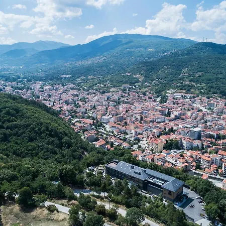 The Lynx Mountain Hotel