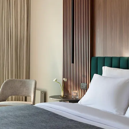 The Lynx Mountain Florina