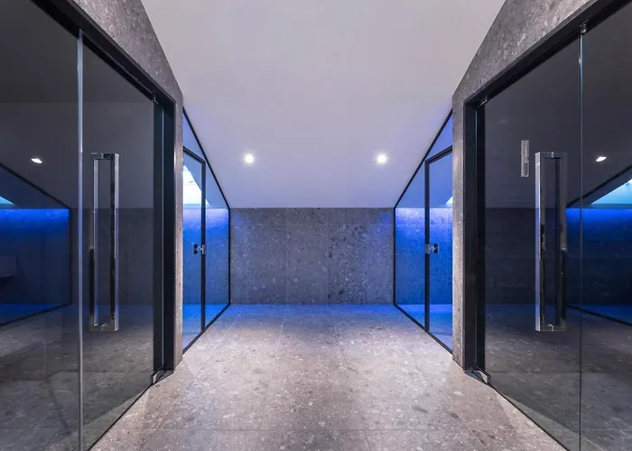 The Lynx Mountain Florina