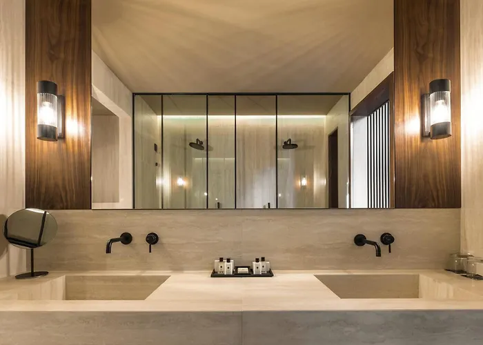 The Lynx Mountain Florina